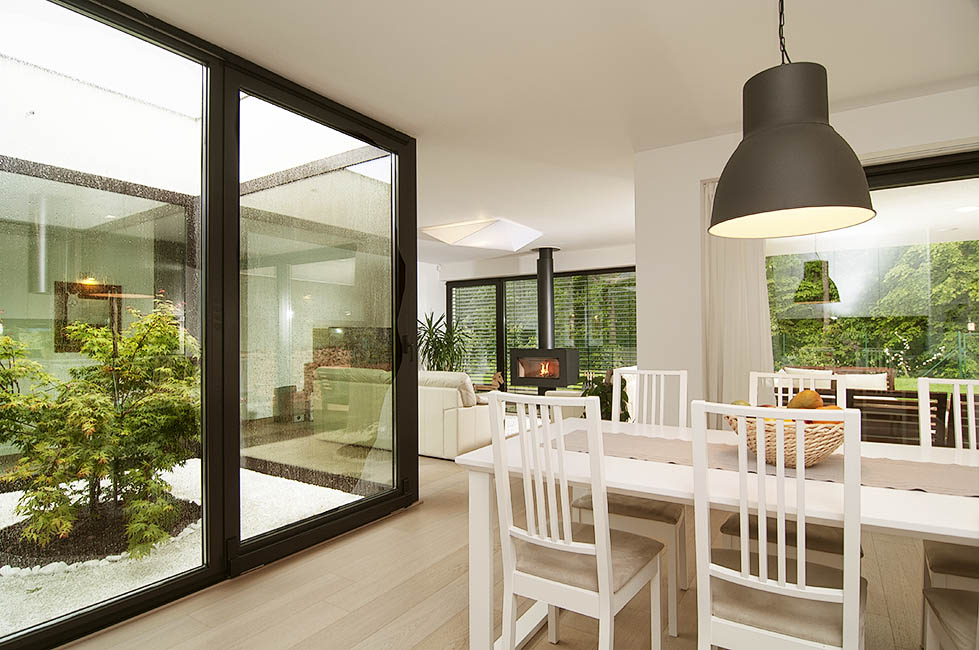 Profesionálny fotograf Jozef Jarošík. Fotografia architektúry. 